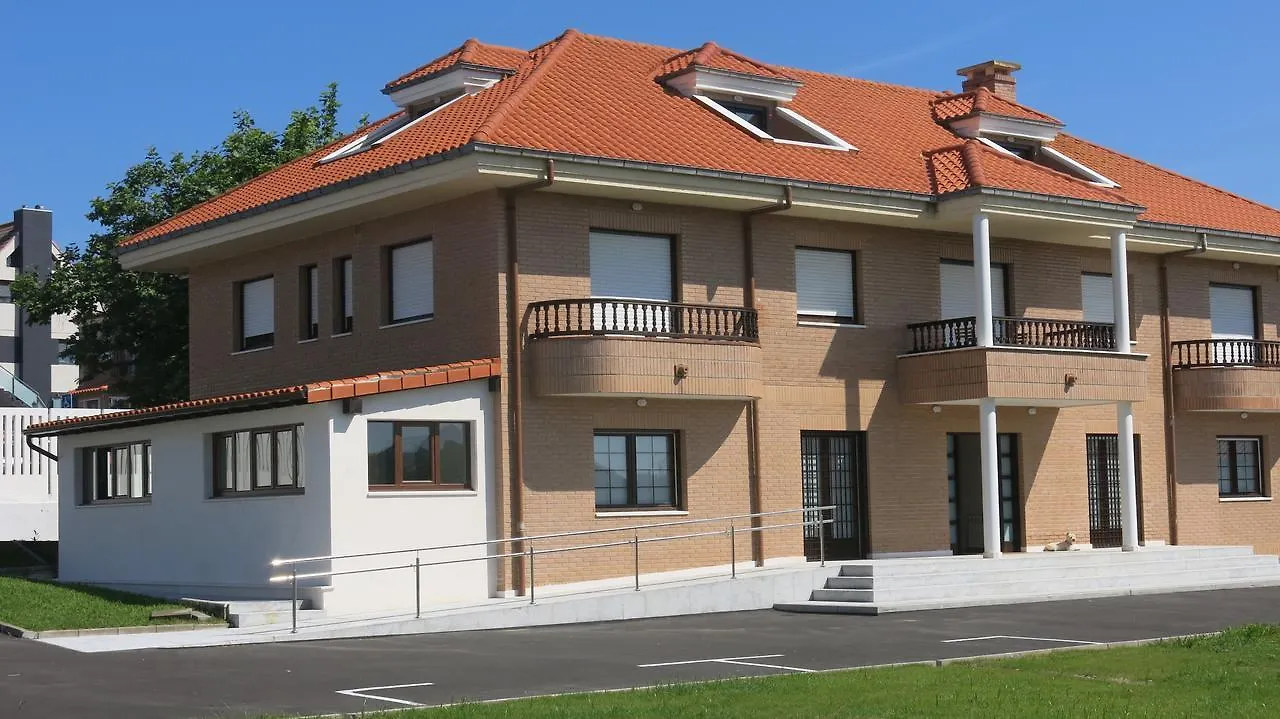 Apartamentos La Canal Soto de la Marina España