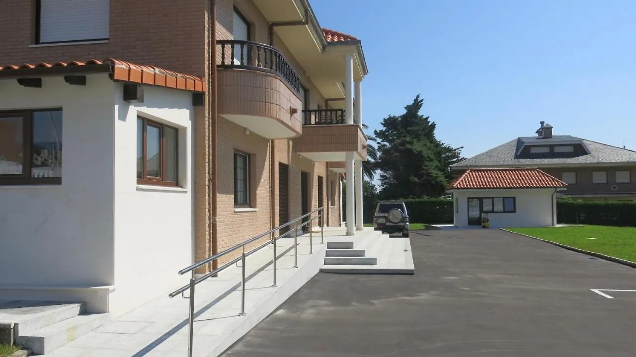Apartamentos La Canal Soto de la Marina